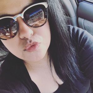 Meet your Posher, Vanessa